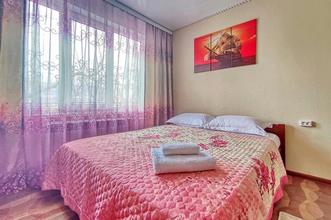 Апартаменты В Микрорайоне Орбита-2, 4 Almaty Ngoại thất bức ảnh