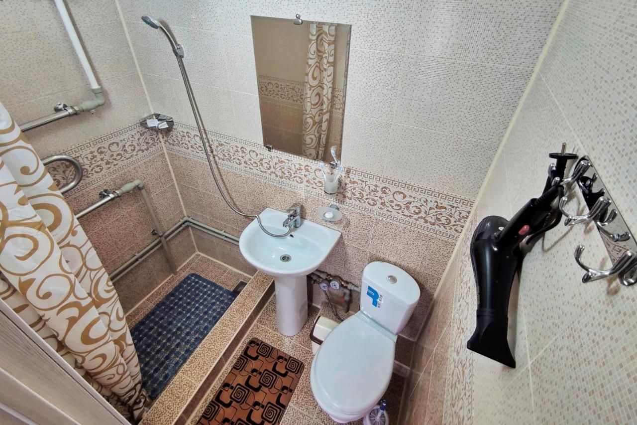 Апартаменты В Микрорайоне Орбита-2, 4 Almaty Ngoại thất bức ảnh