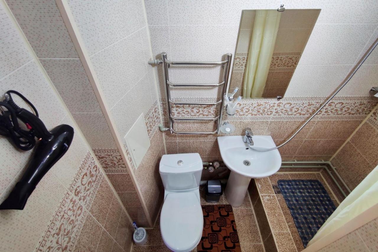Апартаменты В Микрорайоне Орбита-2, 4 Almaty Ngoại thất bức ảnh