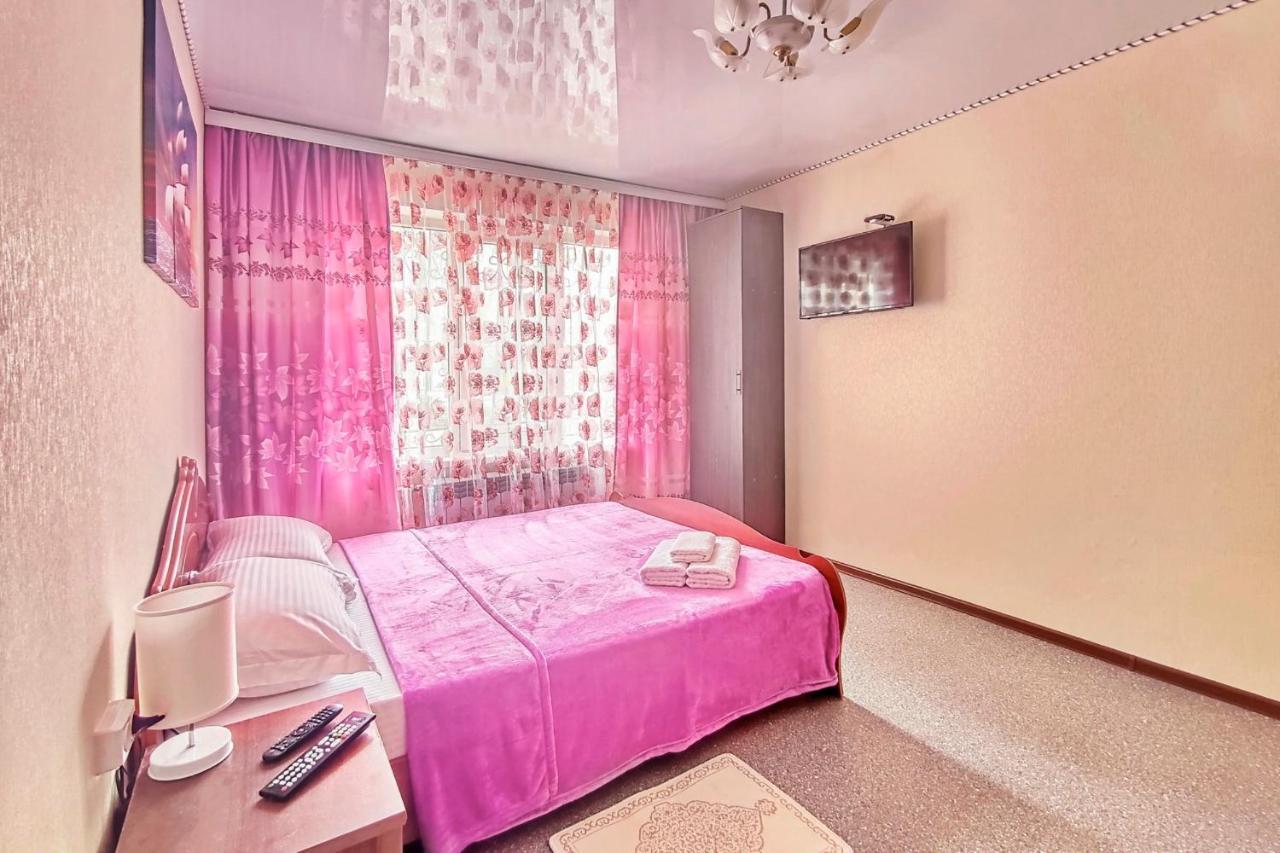 Апартаменты В Микрорайоне Орбита-2, 4 Almaty Ngoại thất bức ảnh